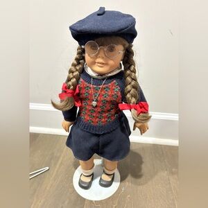 American Girl doll Molly- original. (DISCONTINUED)